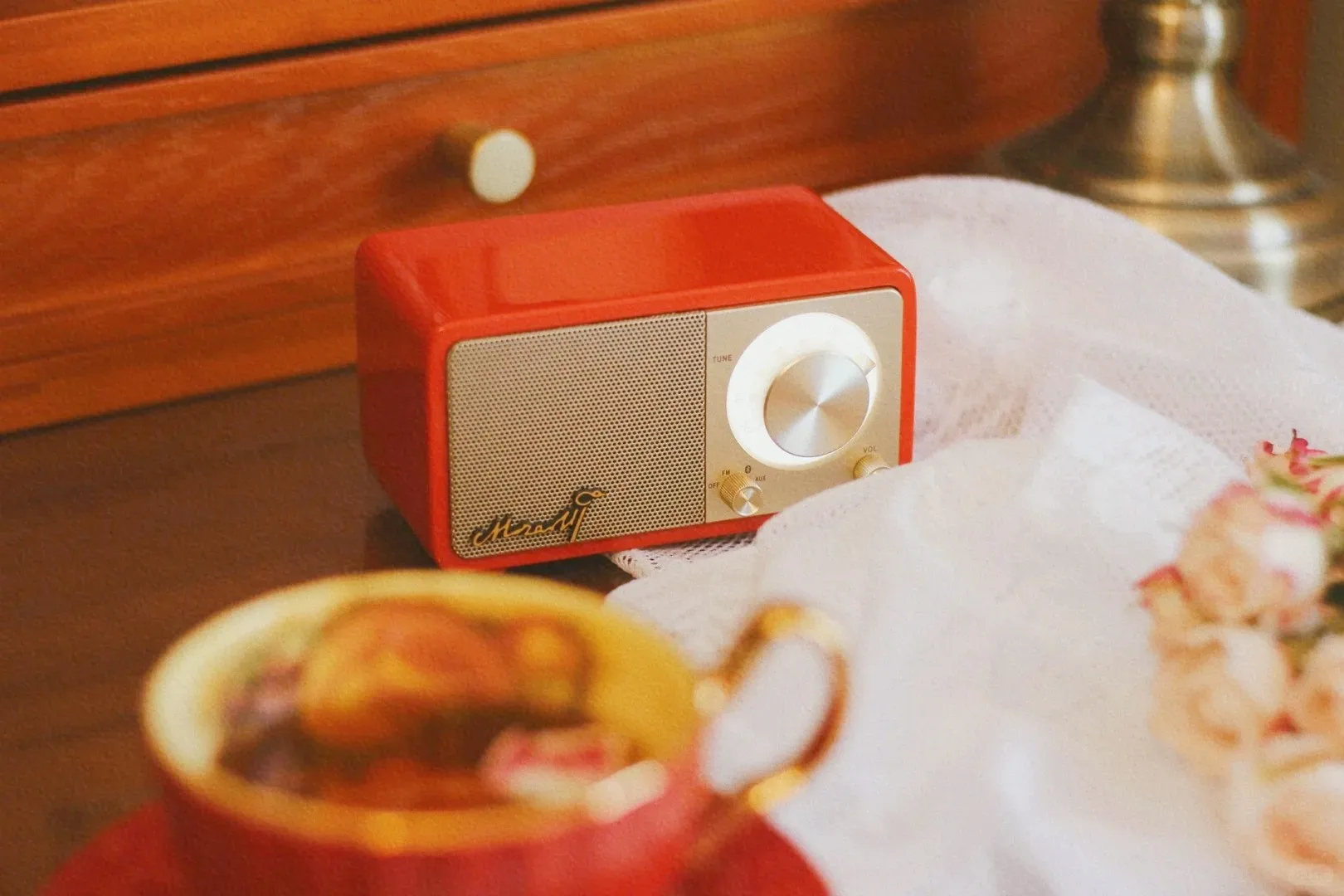 SANGEAN Mozart Chinese Red Bluetooth Wireless Speaker Retro FM Radio Portable Stereo Subwoofer Wooden Speaker
SANGEAN Mozart Chinese Red Bluetooth Wireless Speaker Retro FM Radio Portable Stereo Subwoofer Wooden Speaker