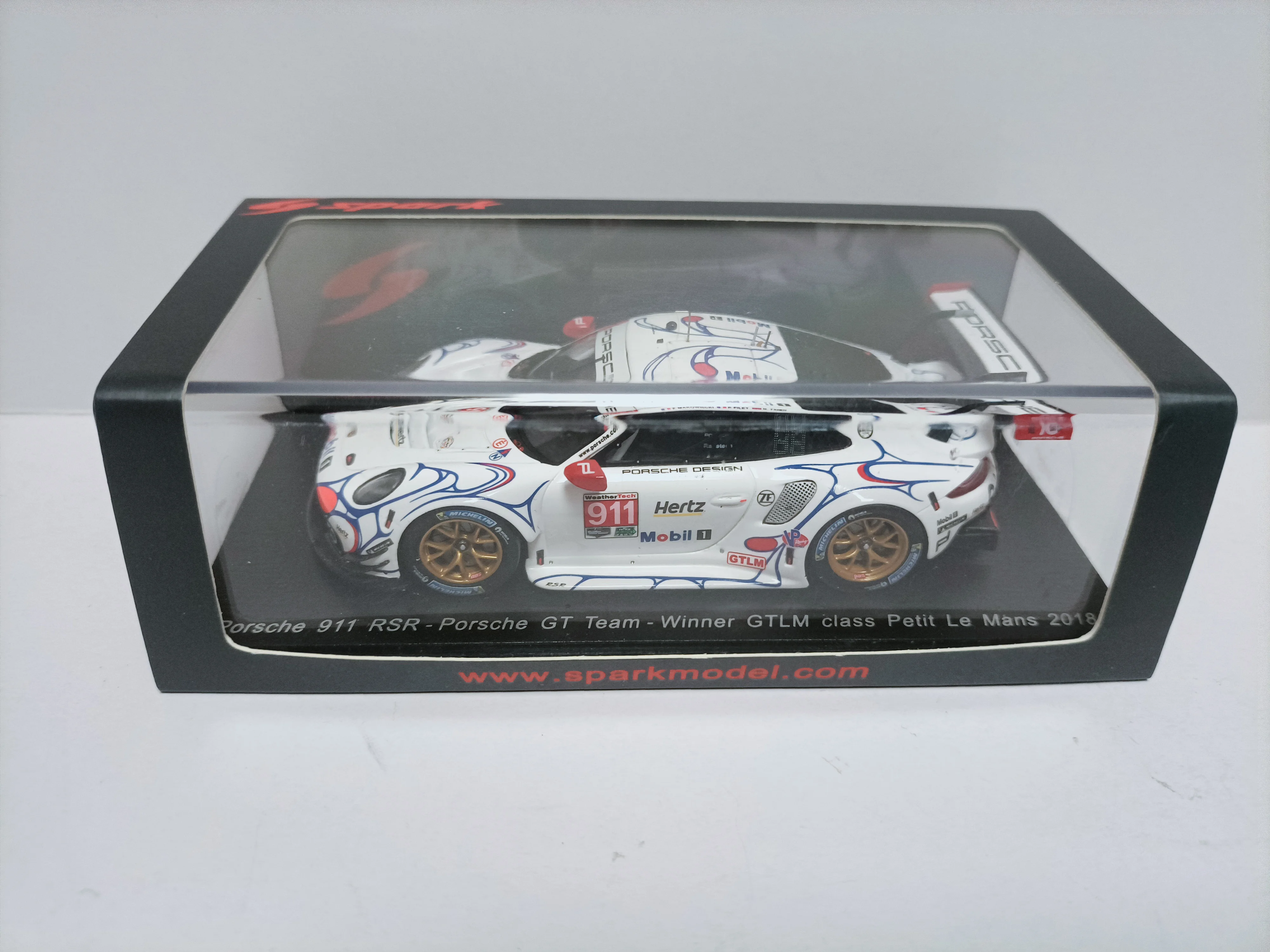 Spark 1 43 Porsche Le Mans Champion Racing Model Porsche 911 RSR Winner 2018
Spark 1 43 Porsche Le Mans Champion Racing Model Porsche 911 RSR Winner 2018