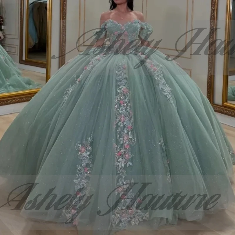 Customized Luxury Mint Quinceanera Dresses Ball Gown Flower Applique Sweep Train Women Prom Special Occasion Wear Vestido 15 16
Customized Luxury Mint Quinceanera Dresses Ball Gown Flower Applique Sweep Train Women Prom Special Occasion Wear Vestido 15 16