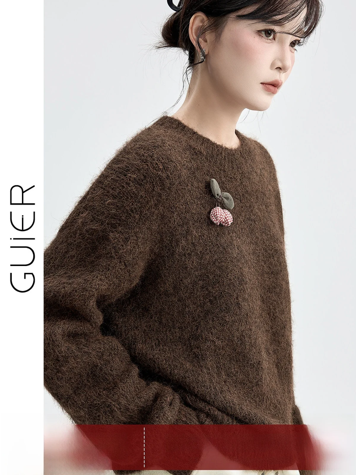 Женский вязаный свитер Guier с круглым вырезом, свободный крой, универсальный топ, Зима 2025, Новинка, Ретро, Теплый, Уютный, с длинными рукавами
Женский вязаный свитер Guier с круглым вырезом, свободный крой, универсальный топ, Зима 2025, Новинка, Ретро, Теплый, Уютный, с длинными рукавами