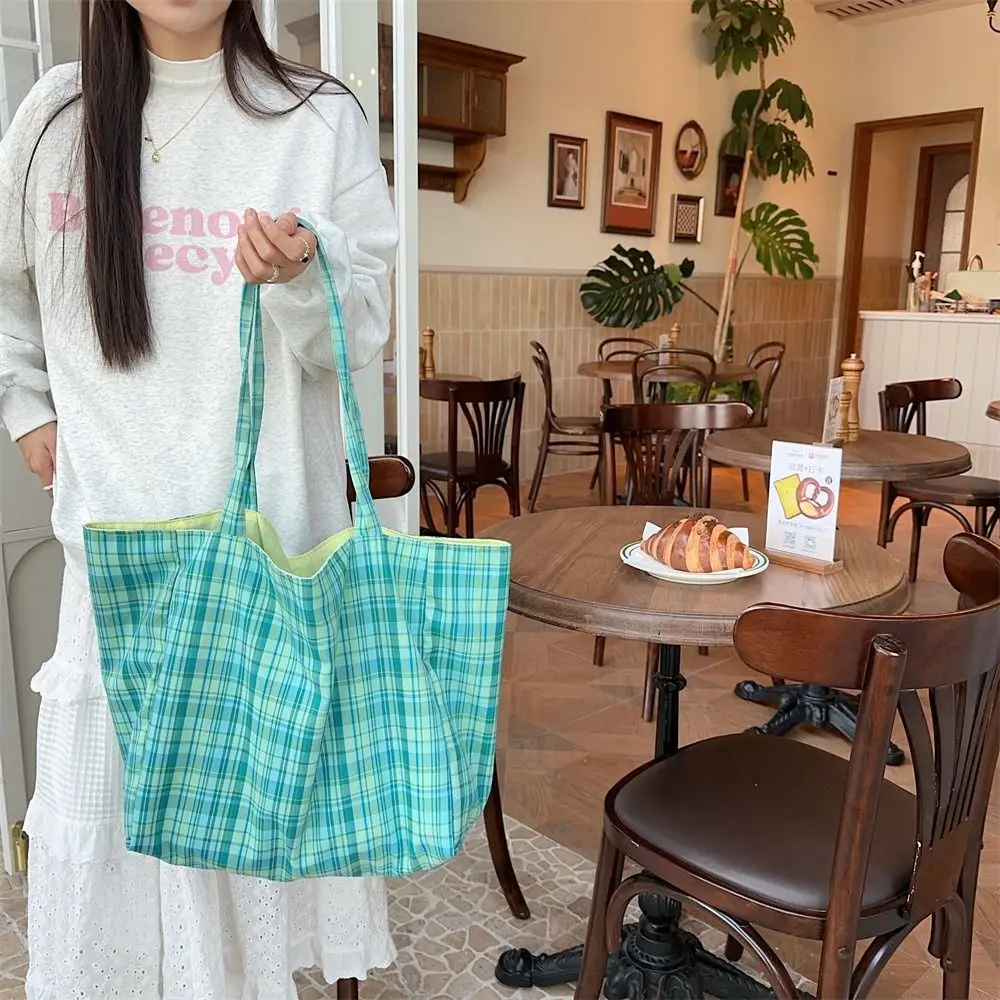 Винтажная клетчатая сумка через плечо в корейском стиле, дорожная сумка-шоппер из холщовой ткани, двусторонняя вместительная женская сумка для девушек
Винтажная клетчатая сумка через плечо в корейском стиле, дорожная сумка-шоппер из холщовой ткани, двусторонняя вместительная женская сумка для девушек