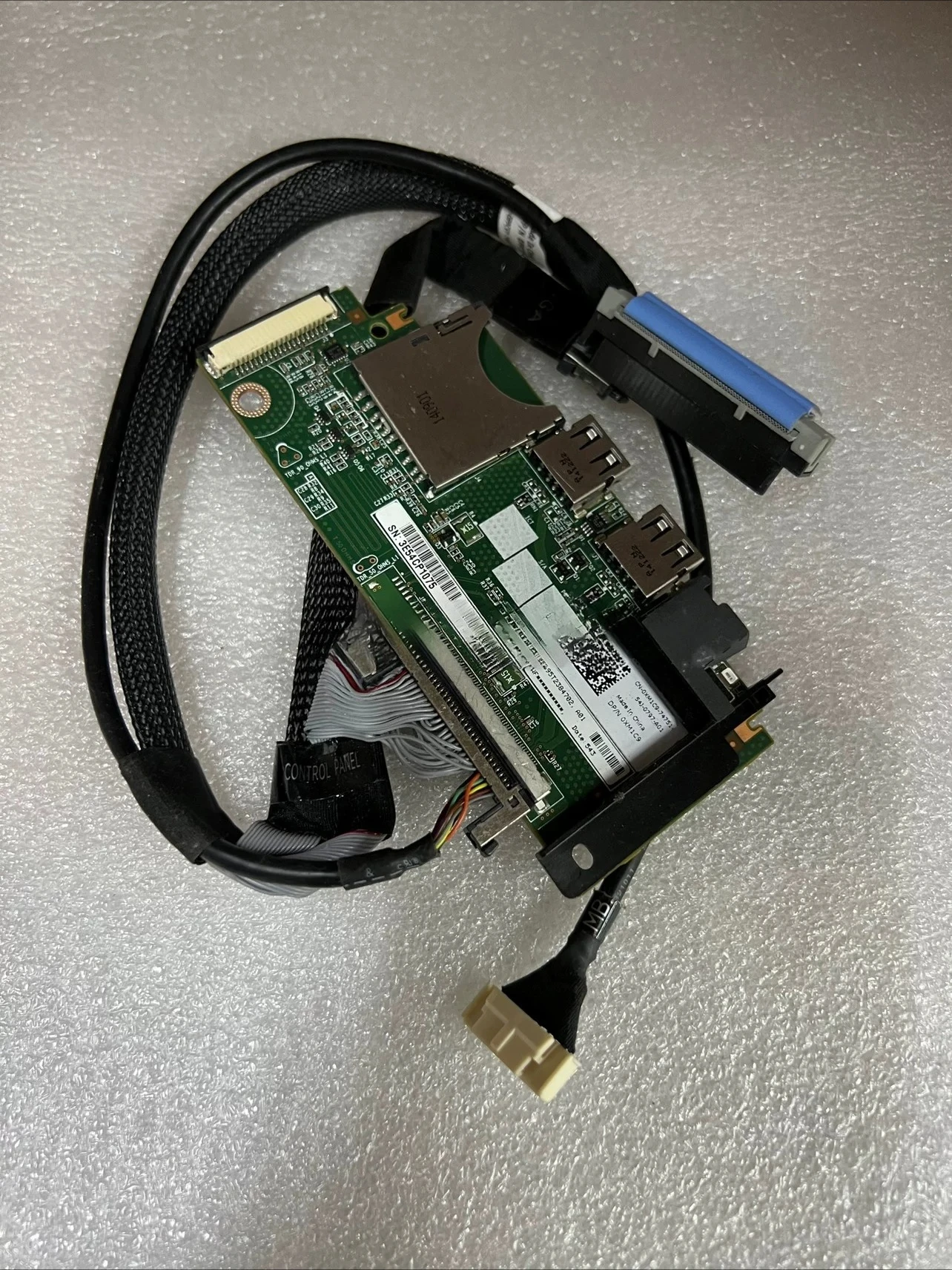 For Dell Server R620 Front Control Panel XM1C9 0XM1C9 CN - 0XM1C9, Laptop Internal Repair Part
For Dell Server R620 Front Control Panel XM1C9 0XM1C9 CN - 0XM1C9, Laptop Internal Repair Part