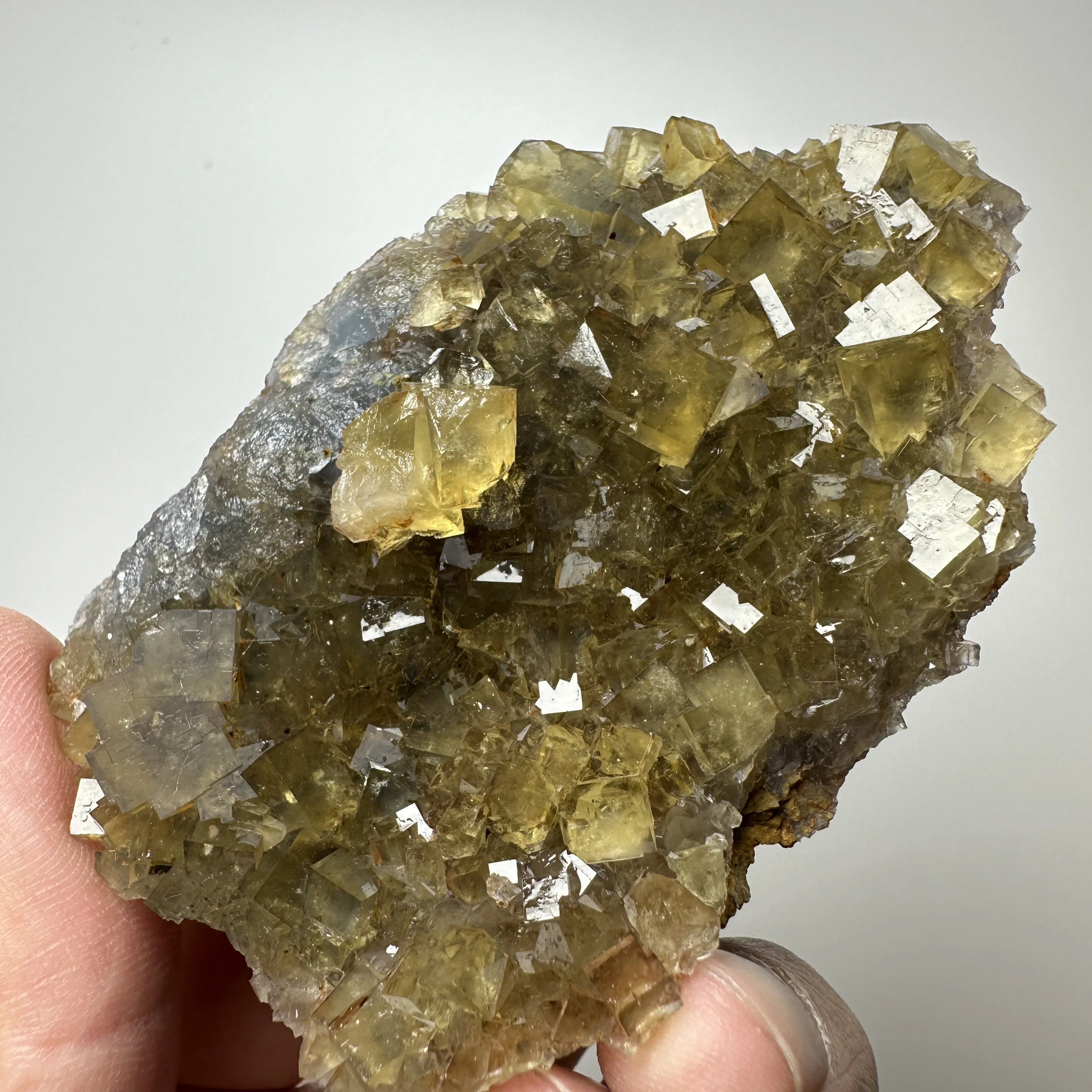 Natural Beijing yellow cube fluorite and barite Symbiosis mineral specimens + healing quartz crystals and stones rock gemstone
Natural Beijing yellow cube fluorite and barite Symbiosis mineral specimens + healing quartz crystals and stones rock gemstone