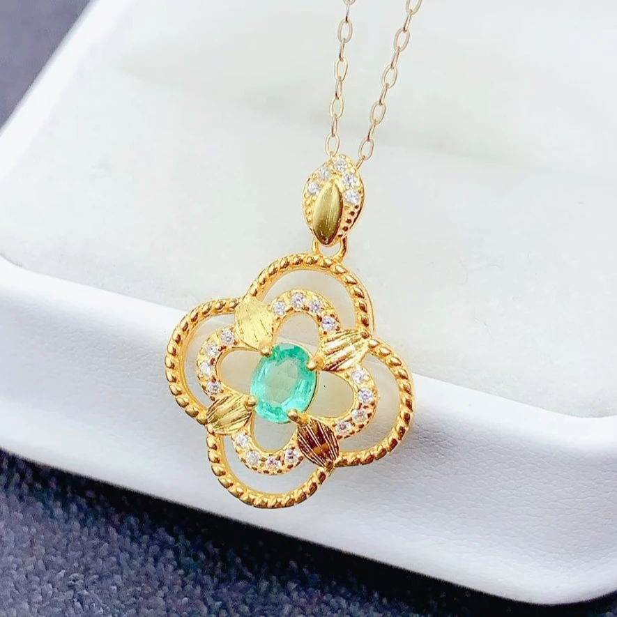 925 Sterling Silver Natural Emerald Clover Necklace Certified Fine Jewelry 4x5mm Gold Plated Pendant for Women
925 Sterling Silver Natural Emerald Clover Necklace Certified Fine Jewelry 4x5mm Gold Plated Pendant for Women