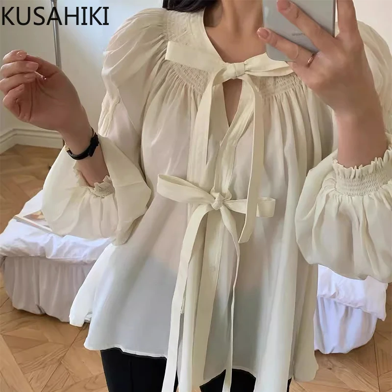 KUSAHIKI корейская шикарная весенняя ретро-шнуровка с бантом и плиссированной повседневной рубашкой с длинными рукавами для женщин
KUSAHIKI корейская шикарная весенняя ретро-шнуровка с бантом и плиссированной повседневной рубашкой с длинными рукавами для женщин