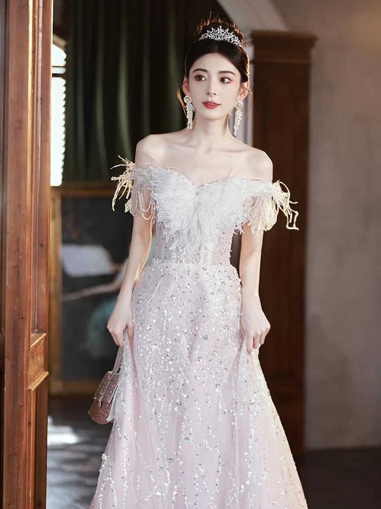 Элегантное вечернее платье на одно плечо для женщин, новинка 2025 года, класса люкс, для церемоний и помолвок
Элегантное вечернее платье на одно плечо для женщин, новинка 2025 года, класса люкс, для церемоний и помолвок