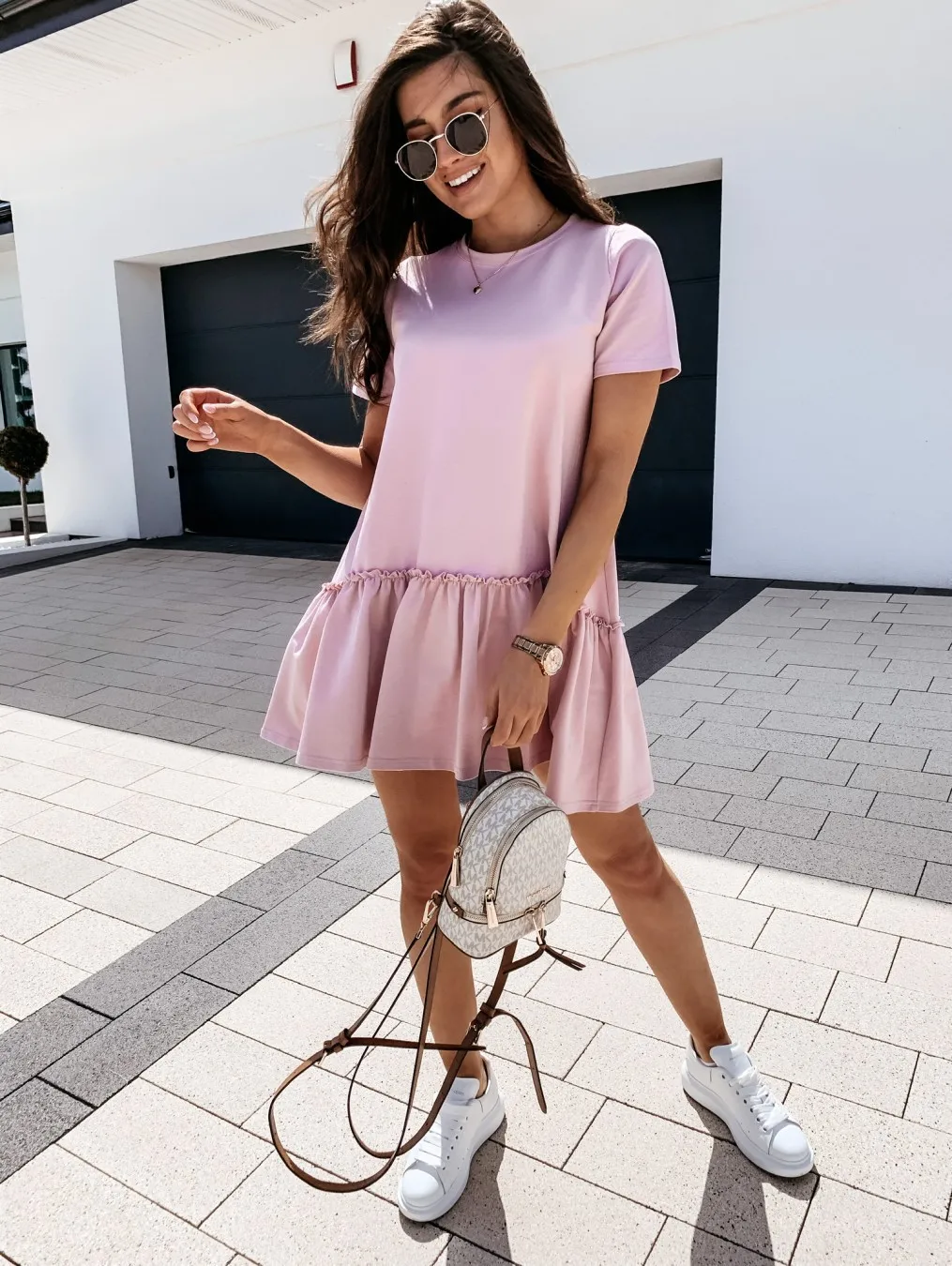 Solid Color Ruffles Mini Dresses For Women Short Sleeves Casual Simple Style Loose Lady Dress 2024 Spring Summer New Vestidos
Solid Color Ruffles Mini Dresses For Women Short Sleeves Casual Simple Style Loose Lady Dress 2024 Spring Summer New Vestidos