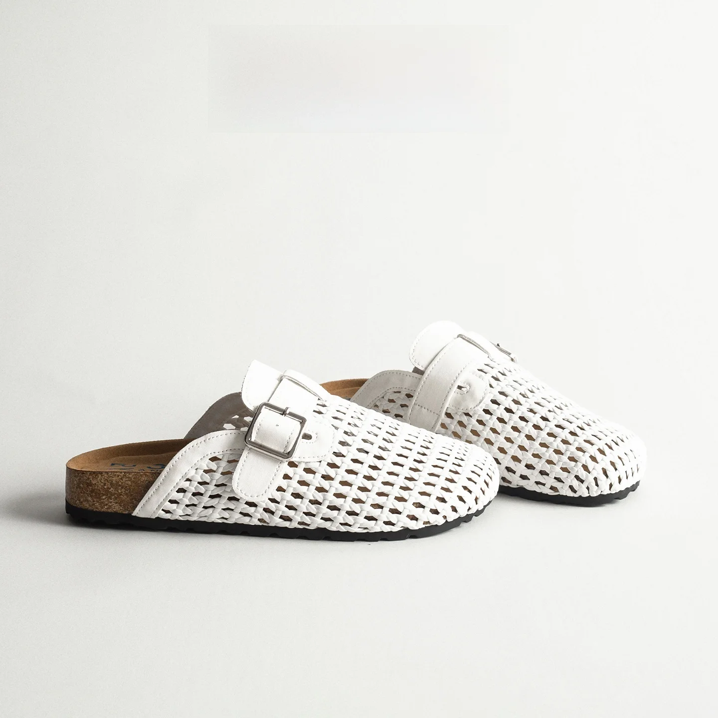 Casual Thick Bottomed Leather Slip-On Women's Sandals Open-Toe Breathable Woven Design High Arch Support Spring Summer New
Casual Thick Bottomed Leather Slip-On Women's Sandals Open-Toe Breathable Woven Design High Arch Support Spring Summer New