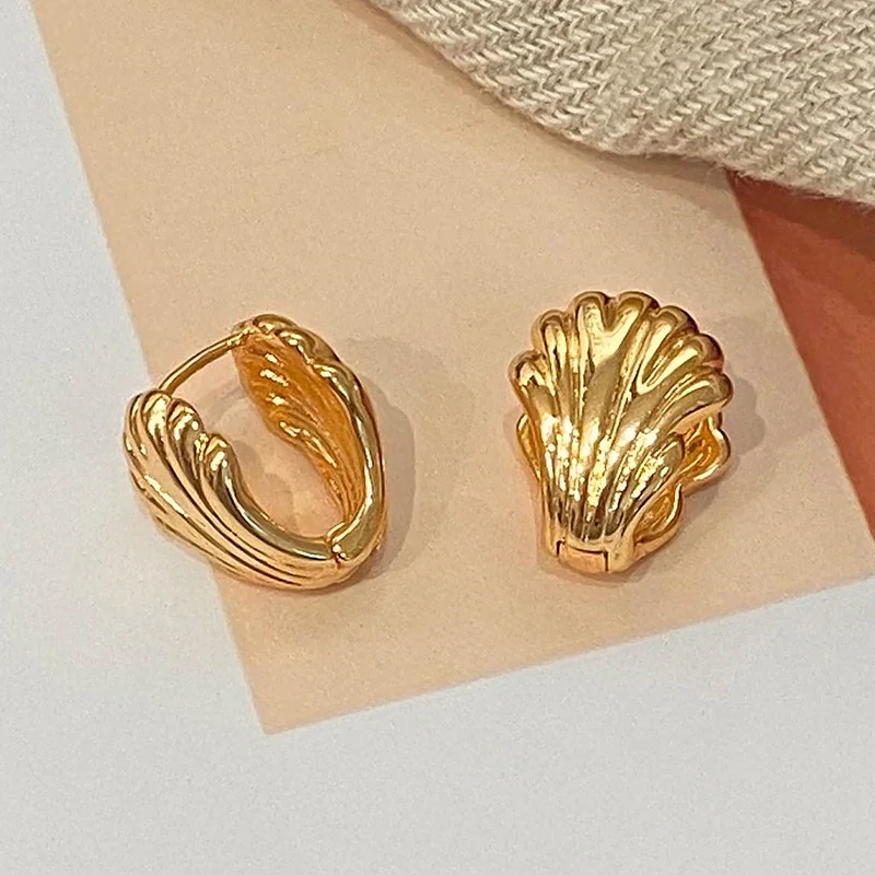 Real 925 Sterling Silver 18K Gold Cute Shell Hoop Earrings for Women Minimalist Animal Fine Jewelry Accessories in Summer
Real 925 Sterling Silver 18K Gold Cute Shell Hoop Earrings for Women Minimalist Animal Fine Jewelry Accessories in Summer