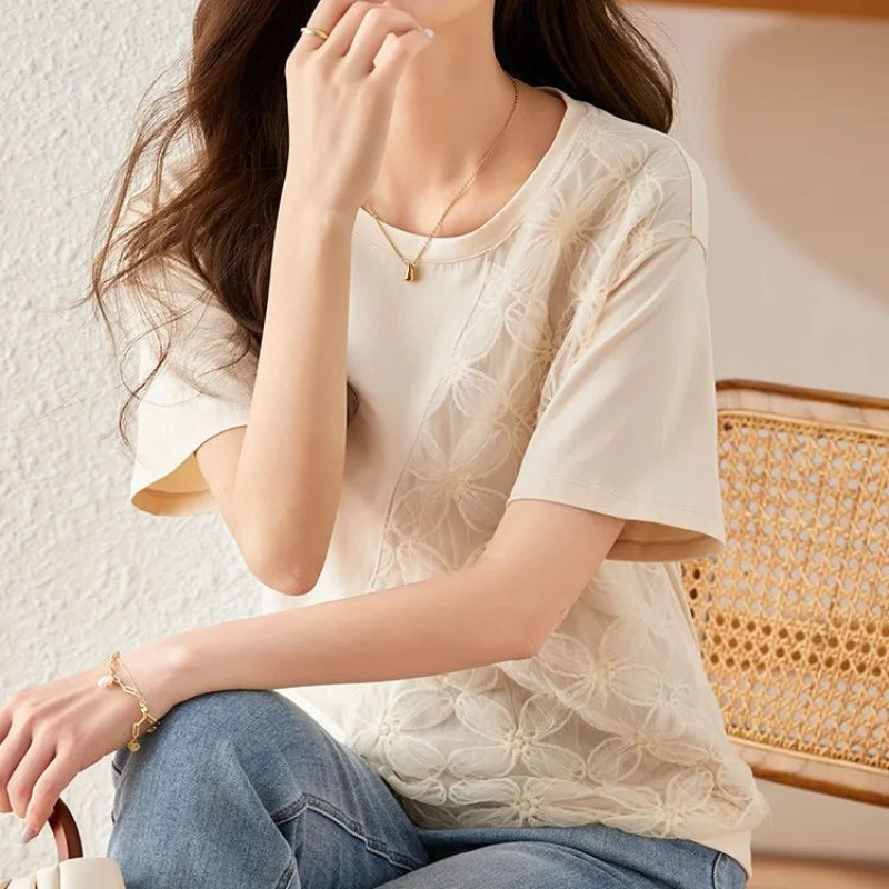 New Summer Women's Solid Color Splicing Lace Floral O-Neck Short Sleeve Thin Loose Korean Pullovers Fashion Casual Tops
New Summer Women's Solid Color Splicing Lace Floral O-Neck Short Sleeve Thin Loose Korean Pullovers Fashion Casual Tops
