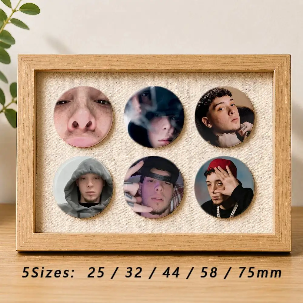 Singer Y-Yan Block YEYE 444 Badges Creative Tinplate Button Pins Brooch Badge Clothes Backpack Gifts for Kids
Singer Y-Yan Block YEYE 444 Badges Creative Tinplate Button Pins Brooch Badge Clothes Backpack Gifts for Kids