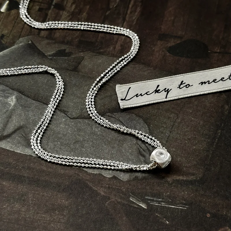 S925 Sterling Silver Three-layer Flash Bead Brushed Cat's Eye Necklace Simple Luster Sense Personality Female Niche Versatile
S925 Sterling Silver Three-layer Flash Bead Brushed Cat's Eye Necklace Simple Luster Sense Personality Female Niche Versatile