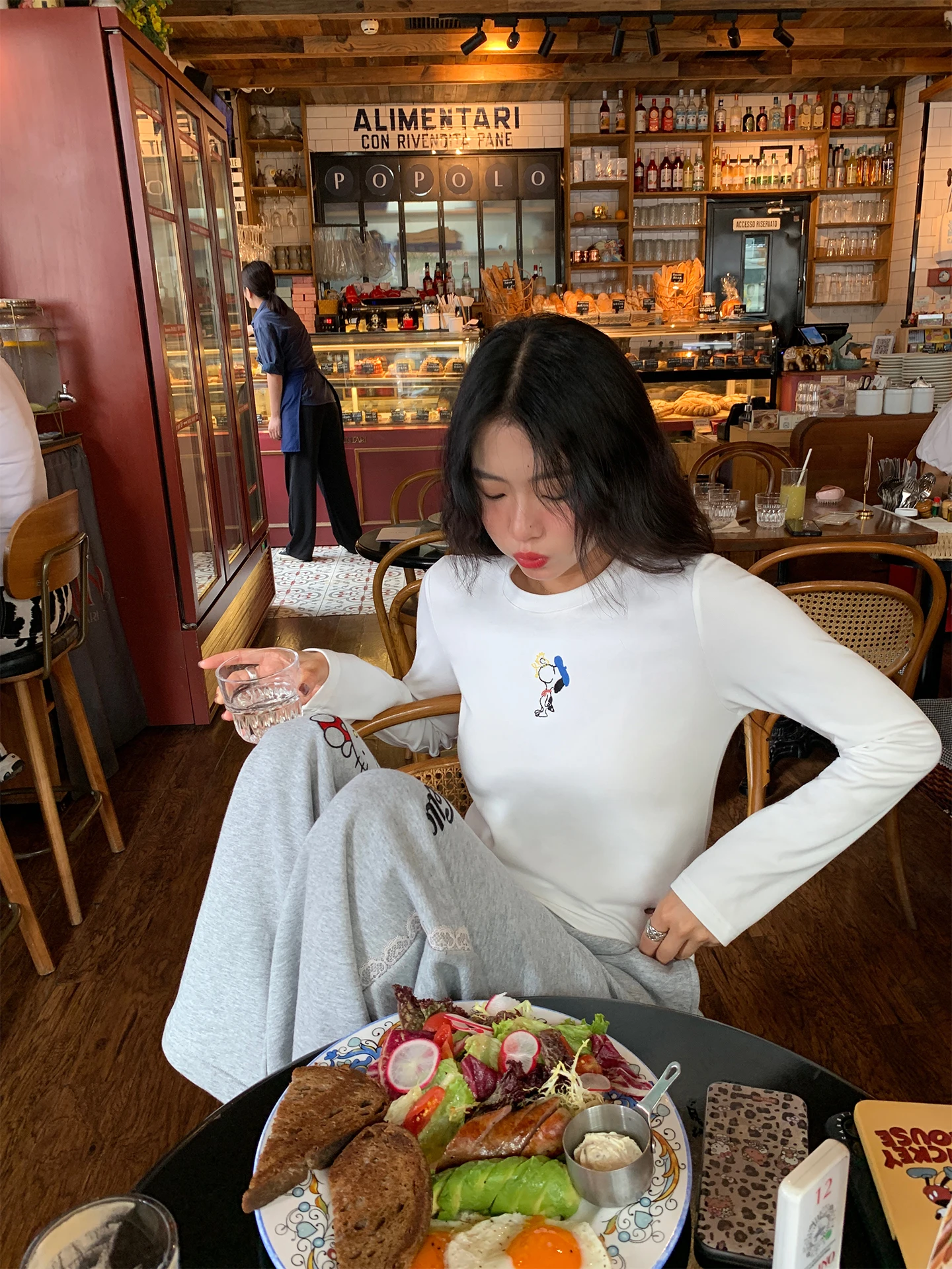 Stylish Korean Embroidered Long Sleeve Women's T-shirt Breathable Cotton Casual Style Slimming Base Layer Early Autumn White
Stylish Korean Embroidered Long Sleeve Women's T-shirt Breathable Cotton Casual Style Slimming Base Layer Early Autumn White