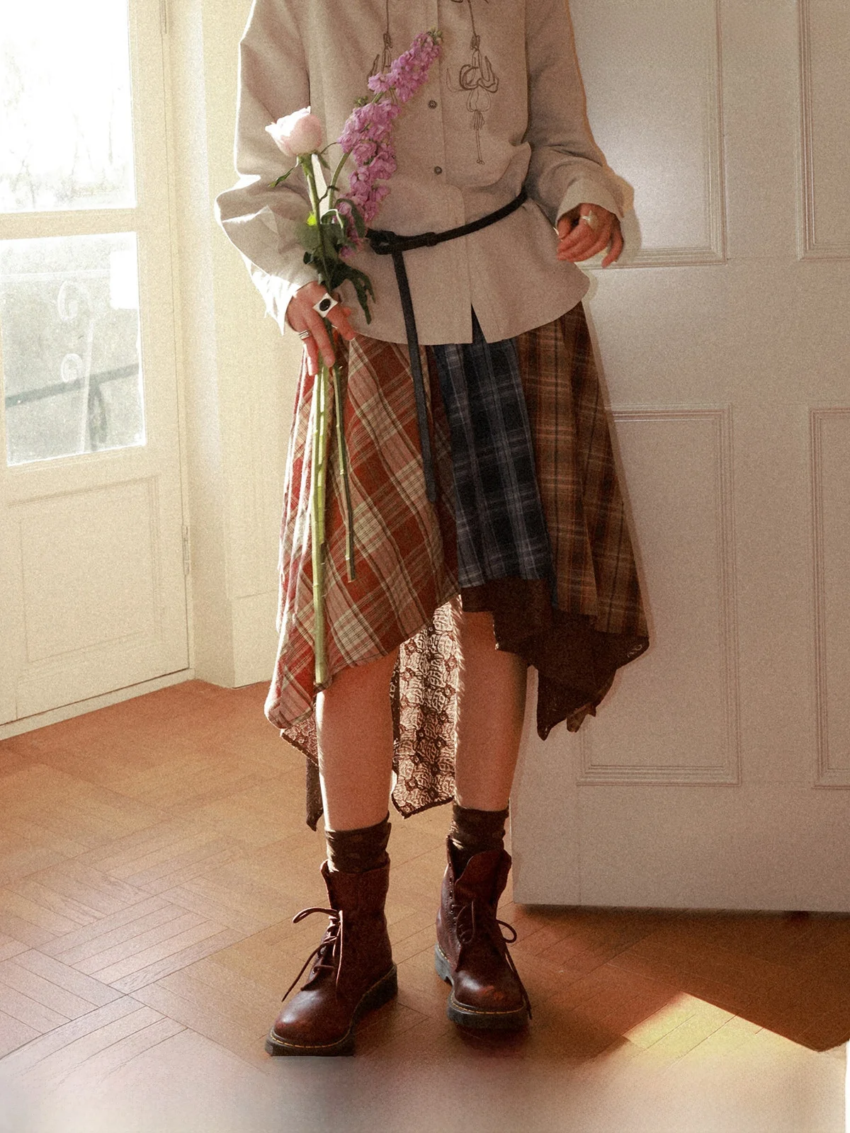 Chemistry Girl Retro Half Skirt with Elastic Waist Patchwork Design Asymmetrical Grids Ladies City Commute Casual Cotton Skirt
Chemistry Girl Retro Half Skirt with Elastic Waist Patchwork Design Asymmetrical Grids Ladies City Commute Casual Cotton Skirt