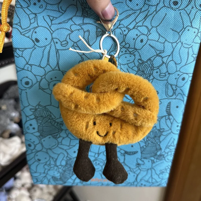 Croissant-Shaped Bag Charm And Keychain Is A Perfect Gift For Food Lovers, And A Great Accessory For Bags And Phones.
Croissant-Shaped Bag Charm And Keychain Is A Perfect Gift For Food Lovers, And A Great Accessory For Bags And Phones.
