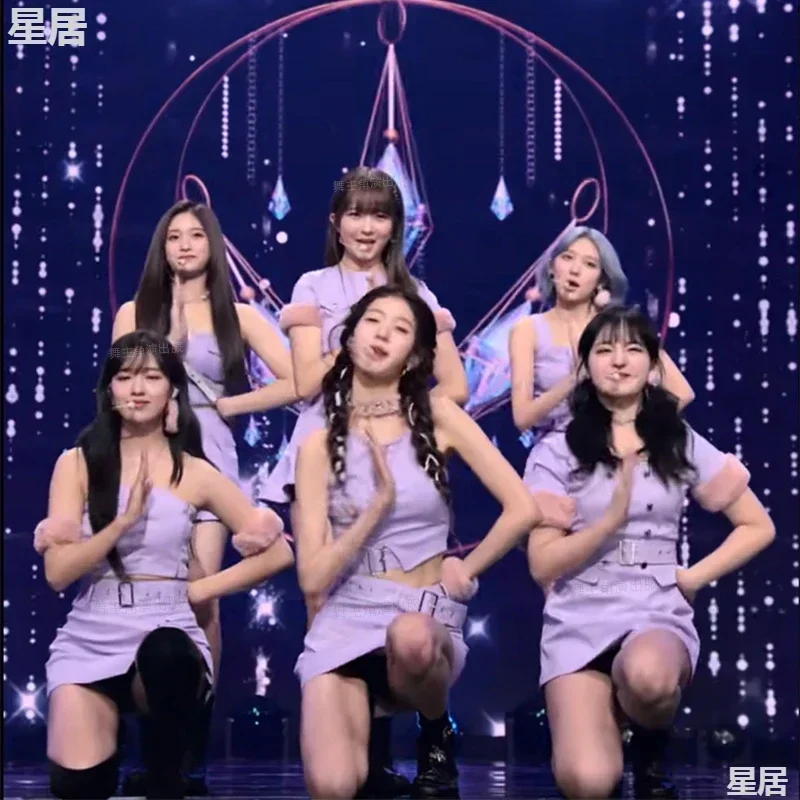 Kpop корейские женские групповые сценические костюмы концертные сексуальные укороченные топы короткая юбка женские наряды ночной клуб DJ фестиваль одежда для джазовых танцев
Kpop корейские женские групповые сценические костюмы концертные сексуальные укороченные топы короткая юбка женские наряды ночной клуб DJ фестиваль одежда для джазовых танцев