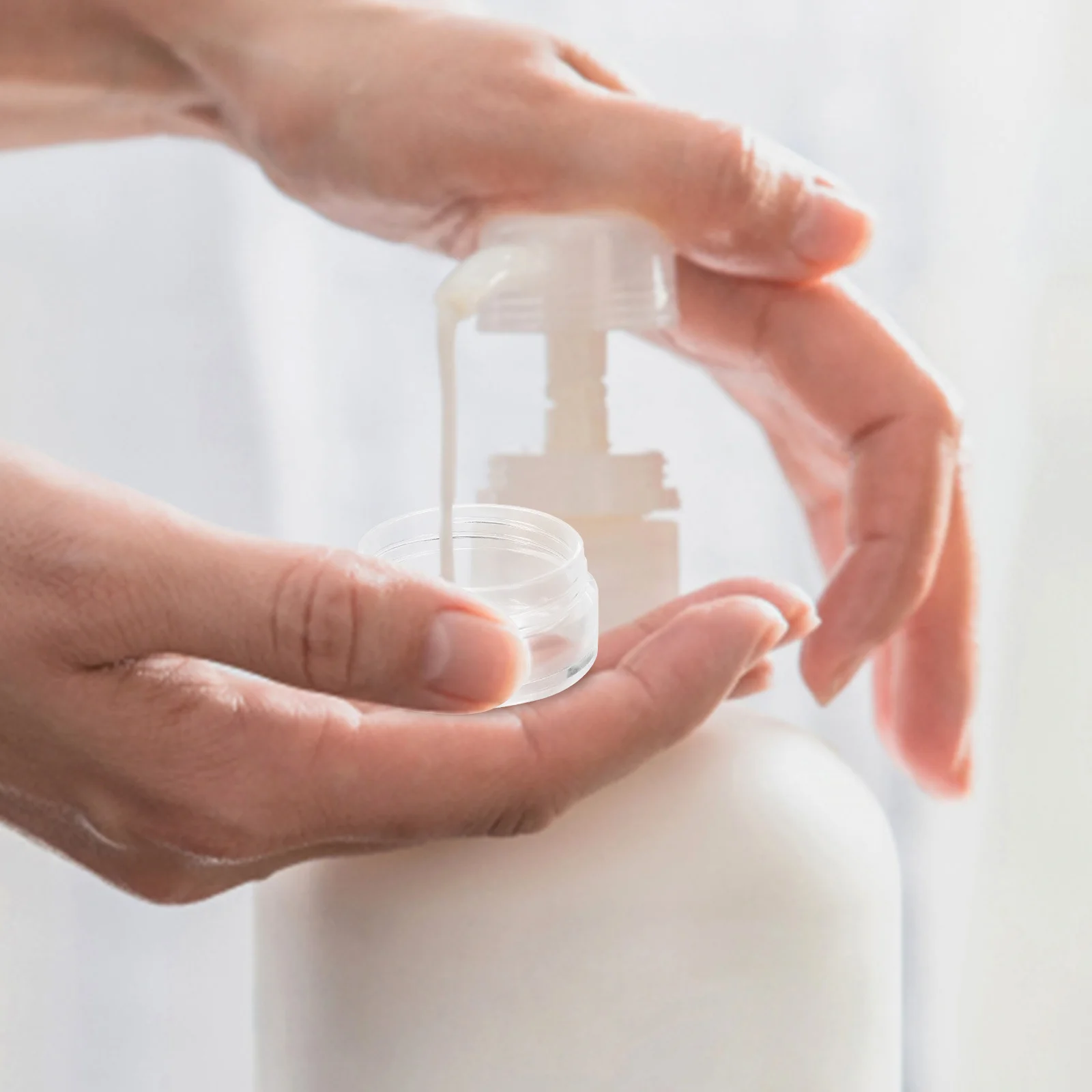 Alipis Refillable 5G 3G Clear Plastic Jars Seal Lids Travel Face Cream Containers Skincare Storage Portable Packaging
Alipis Refillable 5G 3G Clear Plastic Jars Seal Lids Travel Face Cream Containers Skincare Storage Portable Packaging