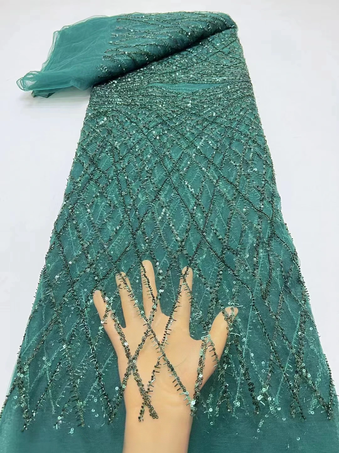 Luxury African Heavy Beaded Wedding Lace Fabric 2023 High Quality Nigerian Sequins French Tulle Fabric For Party Dress HX
Luxury African Heavy Beaded Wedding Lace Fabric 2023 High Quality Nigerian Sequins French Tulle Fabric For Party Dress HX
