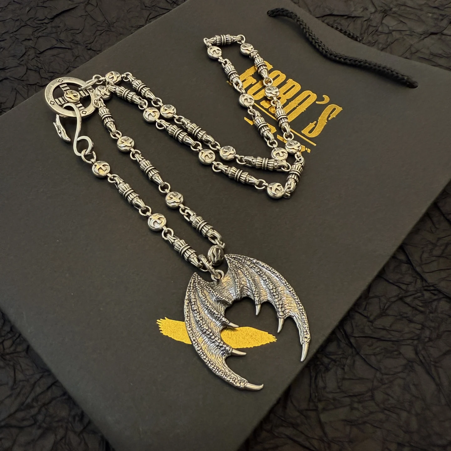 Japan Tide Takahashi Goros Wings Pendant Vintage Classic Necklace Hundred Matching Men's and Women's Hip-hop Rock Punk Style
Japan Tide Takahashi Goros Wings Pendant Vintage Classic Necklace Hundred Matching Men's and Women's Hip-hop Rock Punk Style