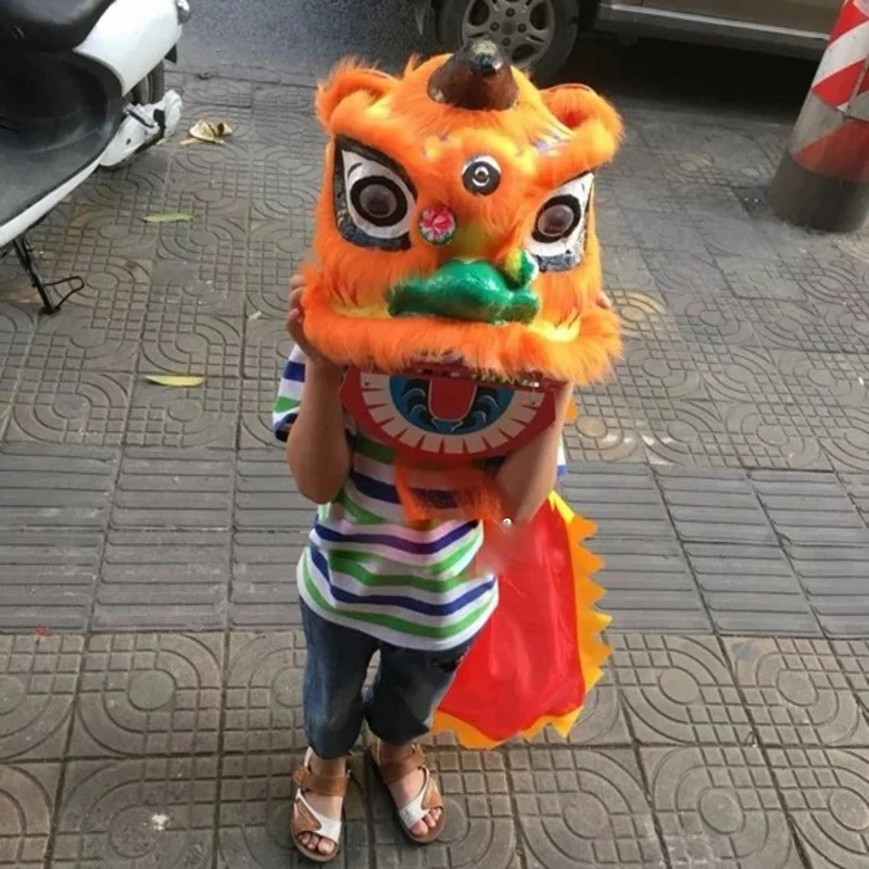 Simple Kid Size Lion Dance Costume Children Lion Dance Costumes Chinese Cosplay Props New Year
Simple Kid Size Lion Dance Costume Children Lion Dance Costumes Chinese Cosplay Props New Year