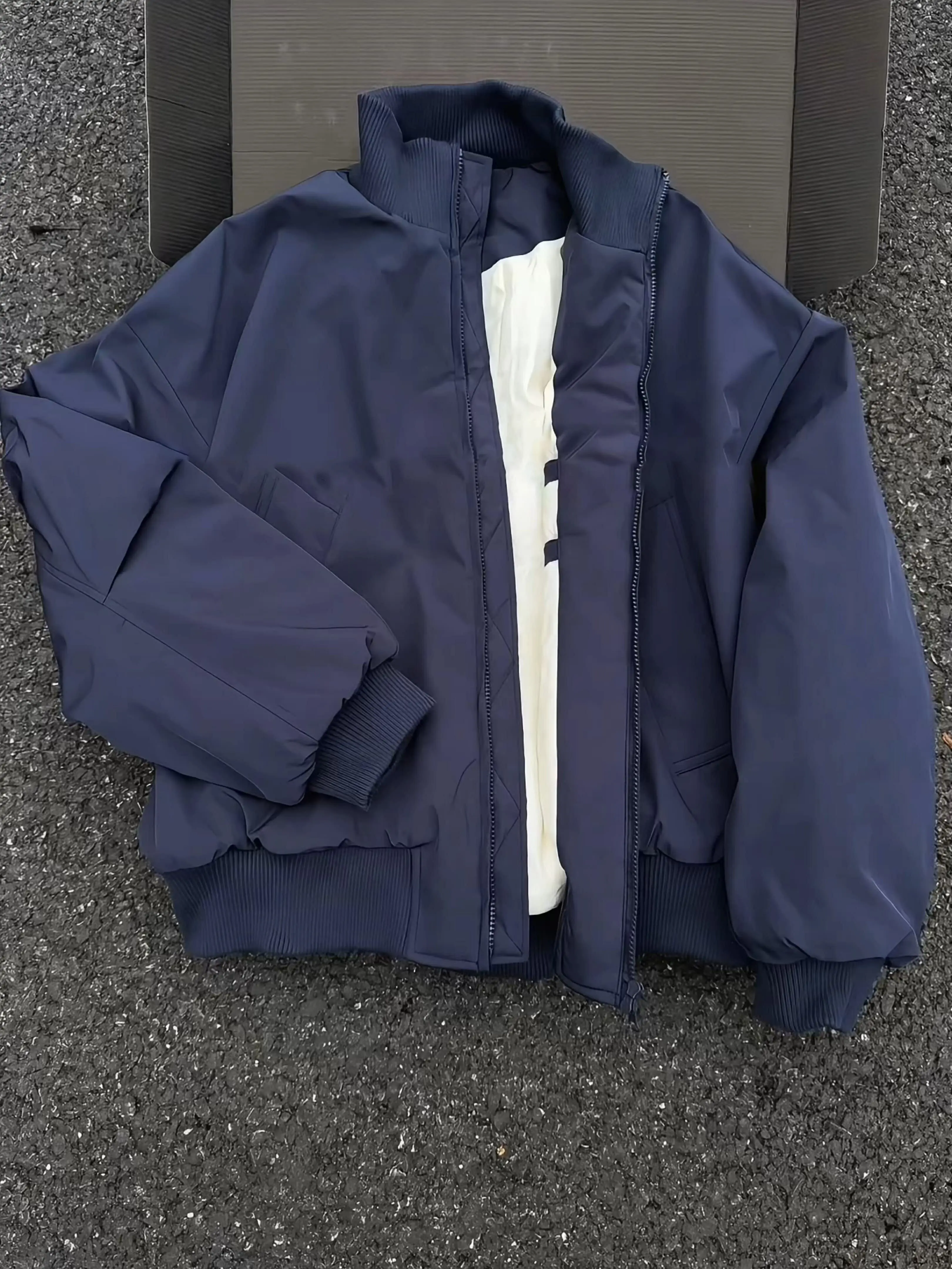 Куртки-бомберы, женская куртка высокого качества, осенняя кашемировая куртка со складками, стереоскопическая художественная авангардная уникальная куртка для поездок на работу
Куртки-бомберы, женская куртка высокого качества, осенняя кашемировая куртка со складками, стереоскопическая художественная авангардная уникальная куртка для поездок на работу