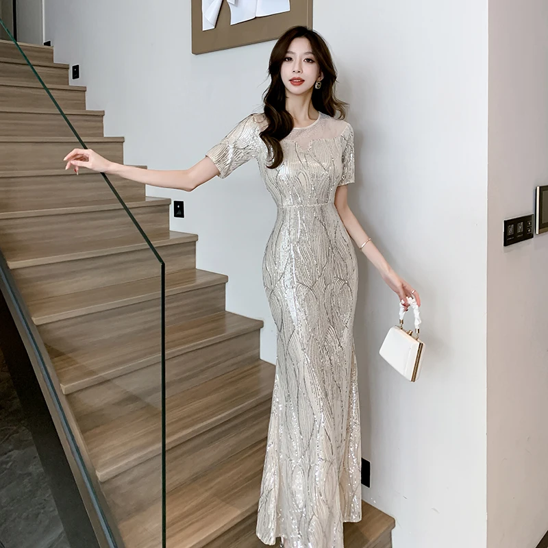 Women Black Dress 2024 Flounced Short Sleeve Embroidered Flares O-Neck Sequins Red Sivler Champagne Color Dresses
Women Black Dress 2024 Flounced Short Sleeve Embroidered Flares O-Neck Sequins Red Sivler Champagne Color Dresses