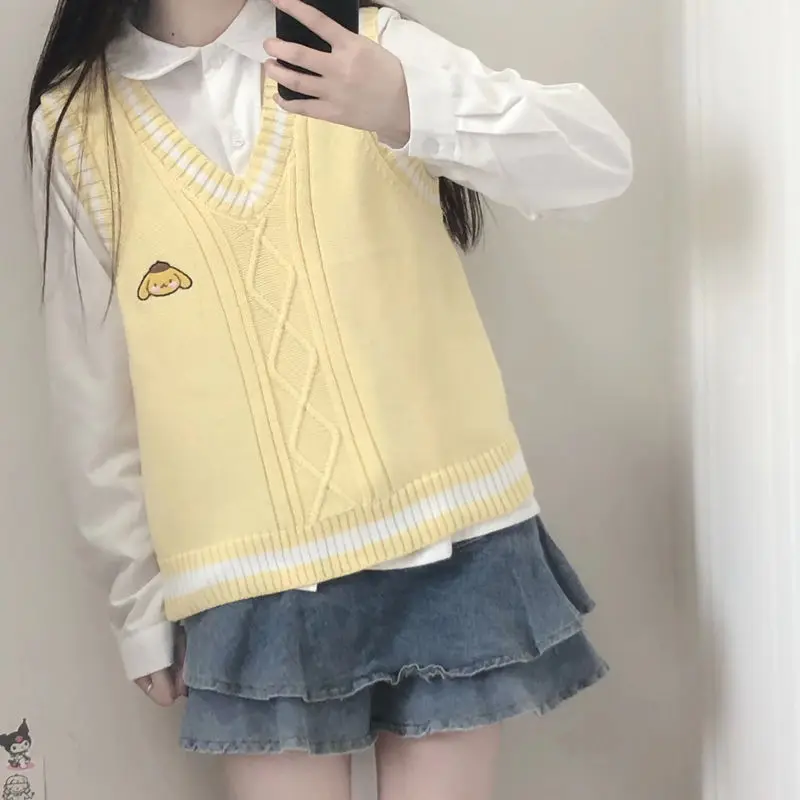 Свитер с рисунком Jk, жилет с помпонами Cinnamoroll Sanrioed Kawaii Kuromi, майка в студенческом стиле, женские мягкие вязаные пуловеры без рукавов
Свитер с рисунком Jk, жилет с помпонами Cinnamoroll Sanrioed Kawaii Kuromi, майка в студенческом стиле, женские мягкие вязаные пуловеры без рукавов