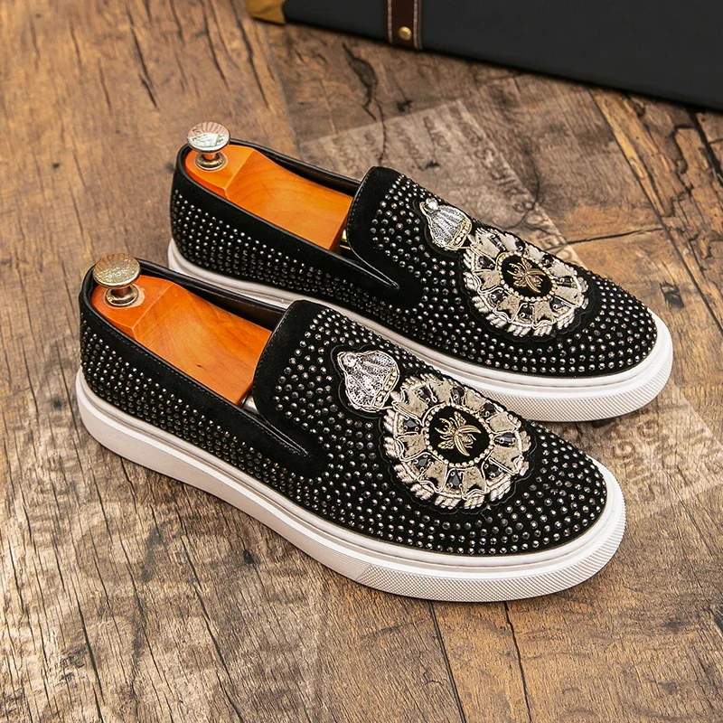 Shoes for Men Leather Casual Shoes Trend Luxury Embroidery Rivet Flat Shoe Leisure Sneakers Slip-on Loafers Botas Para Hombre
Shoes for Men Leather Casual Shoes Trend Luxury Embroidery Rivet Flat Shoe Leisure Sneakers Slip-on Loafers Botas Para Hombre