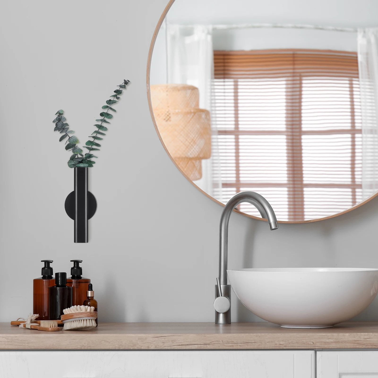 Mounted Metal Vase Minimalist Wall Flower Decor For Home Kitchen Bedroom Wall Hanging Planter For Fresh Flowers Greenery
Mounted Metal Vase Minimalist Wall Flower Decor For Home Kitchen Bedroom Wall Hanging Planter For Fresh Flowers Greenery