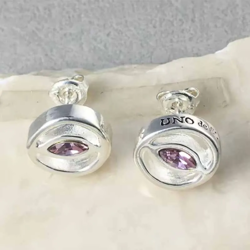 2024 Selling Exquisite High Quality UNO DE 50 Fashion Classic 925 Earrings Jewelry Romantic Holiday Gift
2024 Selling Exquisite High Quality UNO DE 50 Fashion Classic 925 Earrings Jewelry Romantic Holiday Gift