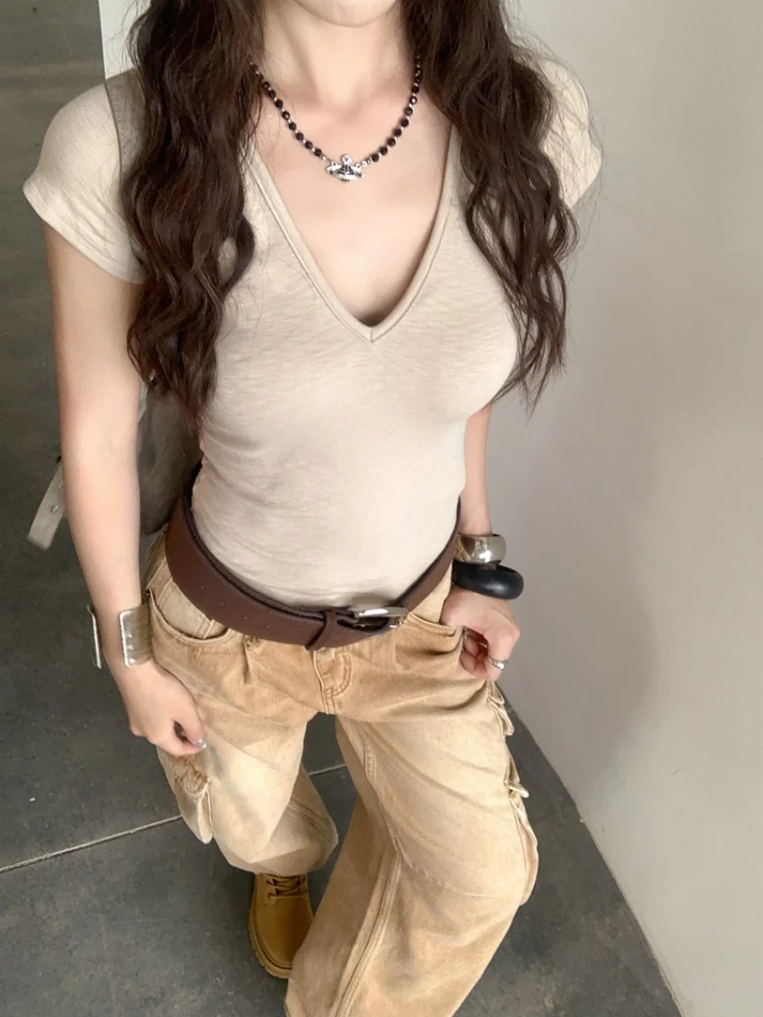 Alien Kitty 9 Colors Summer Skinny T-Shirts Women Chic Slim-Fit 2026 V-Neck Short Sleeve Daily Office Lady Casual Solid Tees
Alien Kitty 9 Colors Summer Skinny T-Shirts Women Chic Slim-Fit 2026 V-Neck Short Sleeve Daily Office Lady Casual Solid Tees