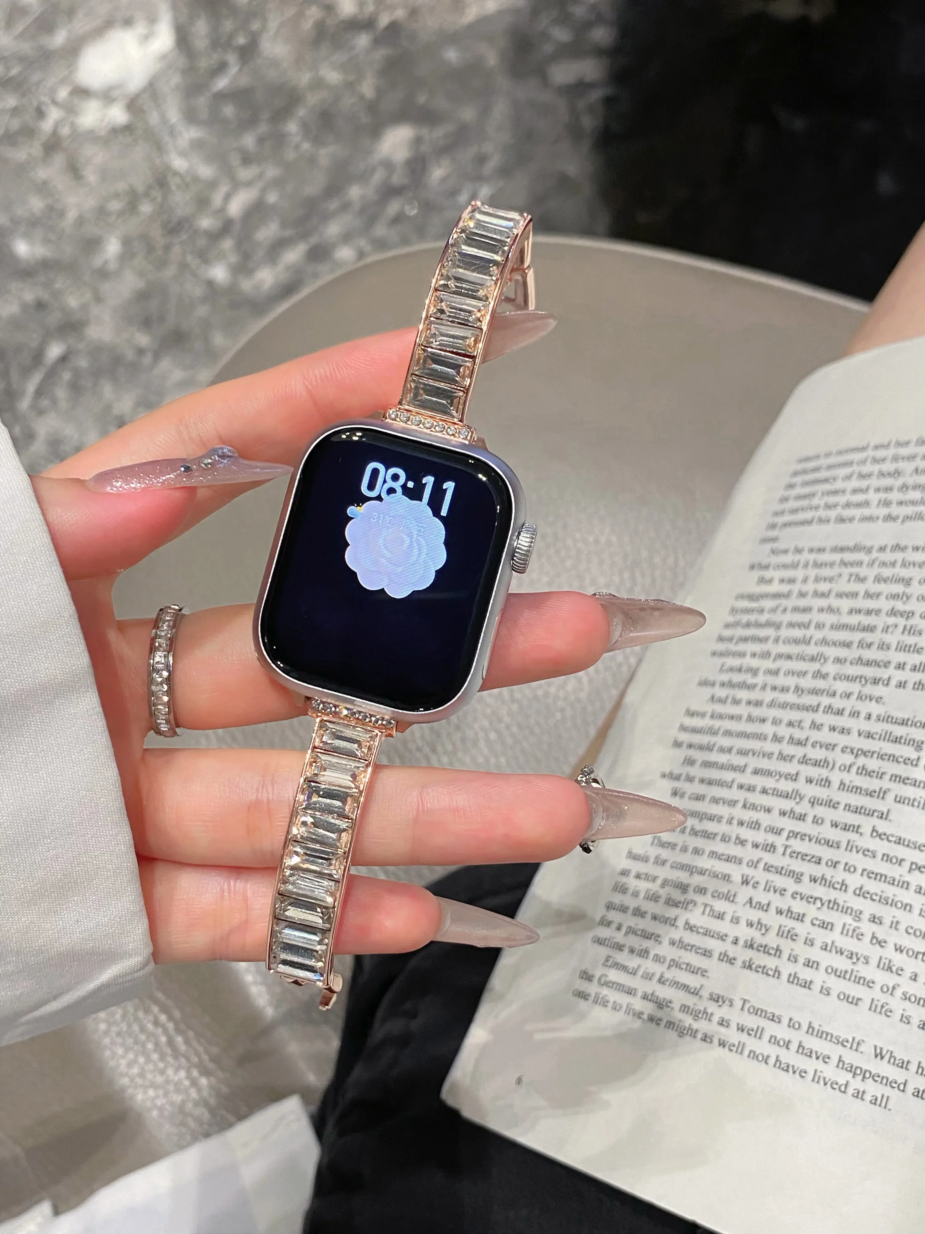 Nice Bling Stainless steel bracelet link For Apple Watch band Series 8/7/6/10/9 40mm 41mm 38mm 42mm 44mm 45mm 46mm Strap
Nice Bling Stainless steel bracelet link For Apple Watch band Series 8/7/6/10/9 40mm 41mm 38mm 42mm 44mm 45mm 46mm Strap