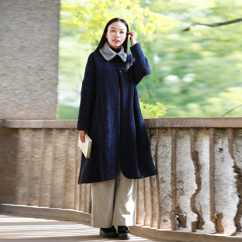 Утепленное женское пальто средней длины из хлопка и льна в стиле ретро с меховым воротником, оригинальный дизайн, зимняя верхняя одежда
Утепленное женское пальто средней длины из хлопка и льна в стиле ретро с меховым воротником, оригинальный дизайн, зимняя верхняя одежда