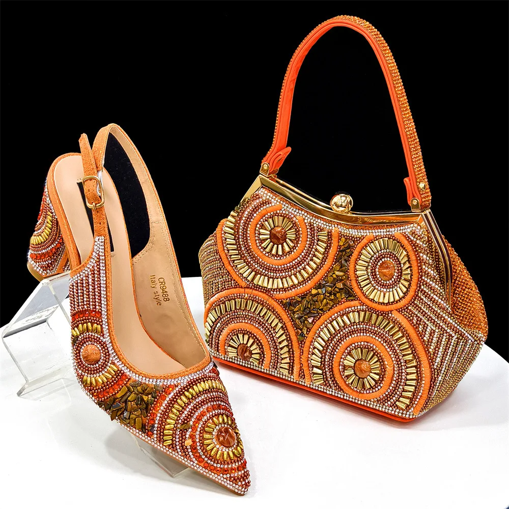 Shoe And Bag Set Combination, Women's Pointed High-heeled Sandals Ethnic Style Decoration With The Same Design Cloud Bag Wedding
Shoe And Bag Set Combination, Women's Pointed High-heeled Sandals Ethnic Style Decoration With The Same Design Cloud Bag Wedding