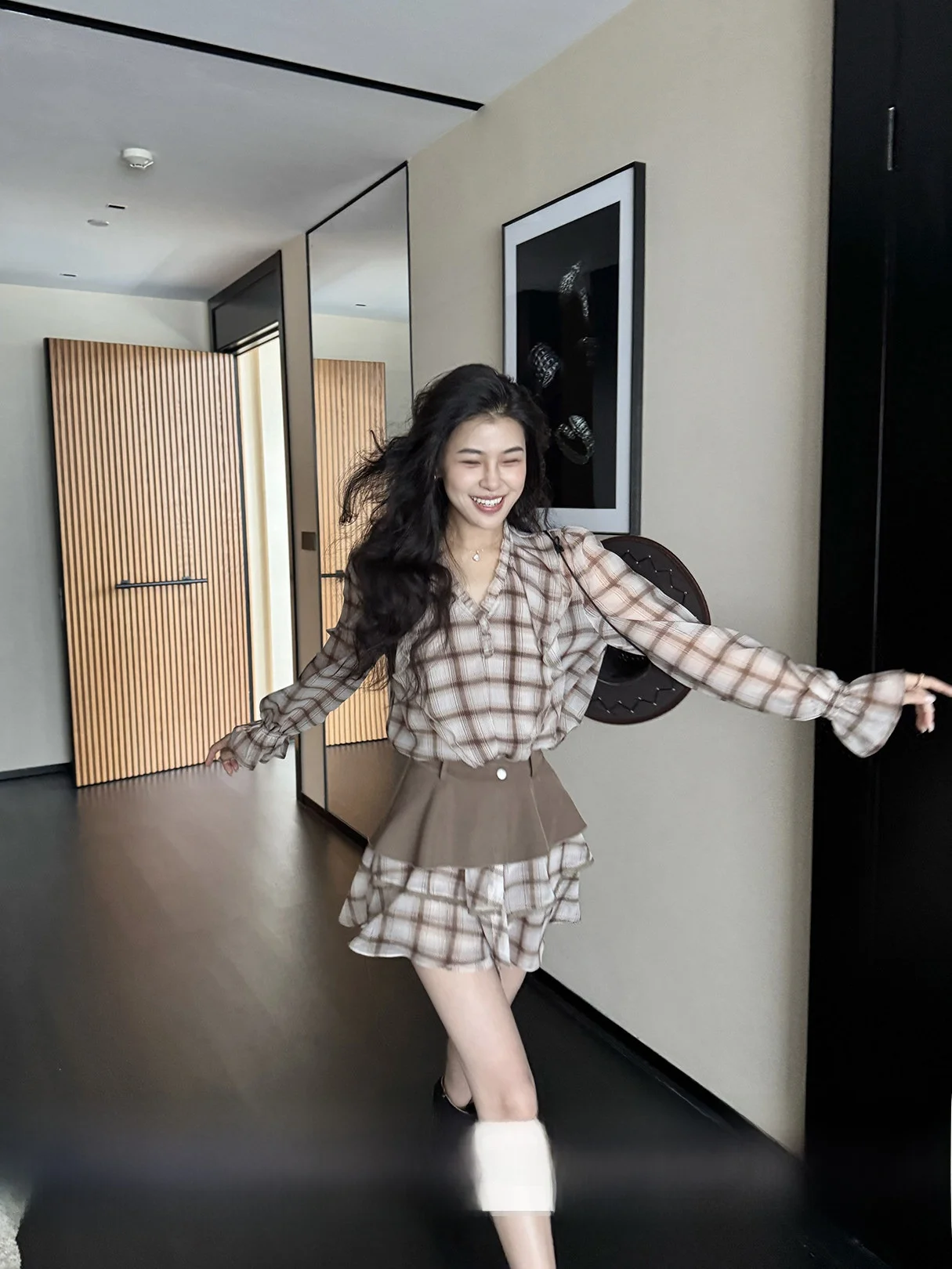 Zhang a Xing Tea Brown Plaid Slimming Waist Cinched Lightweight Breathable Women's Dress Floral Short Length Shirt Style...
Zhang a Xing Tea Brown Plaid Slimming Waist Cinched Lightweight Breathable Women's Dress Floral Short Length Shirt Style...