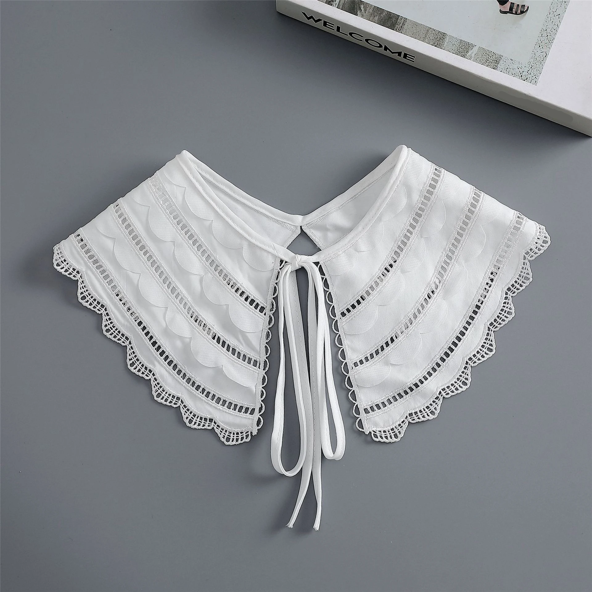 Linbaiway White Bowknots Lapel Shirt Detachable Collar Shawl for Women False Collar Blouse Decorative Shoulder Wraps Fake Collar
Linbaiway White Bowknots Lapel Shirt Detachable Collar Shawl for Women False Collar Blouse Decorative Shoulder Wraps Fake Collar