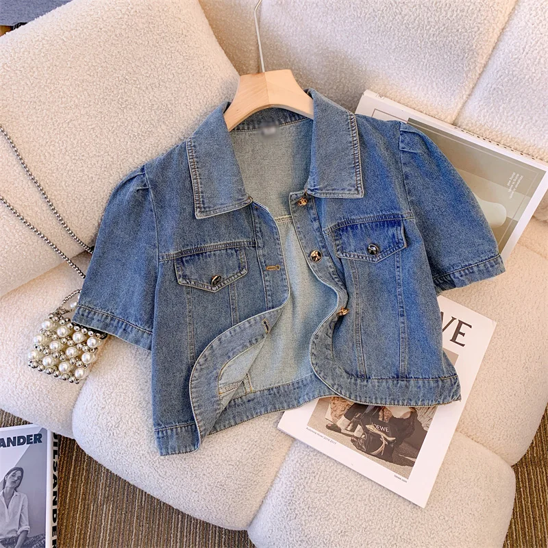 Short Sleeved Denim Jacket For Women Summer Thin Turndown Collar Coat 2025 New Loose Versatile Single Breasted Short Top
Short Sleeved Denim Jacket For Women Summer Thin Turndown Collar Coat 2025 New Loose Versatile Single Breasted Short Top
