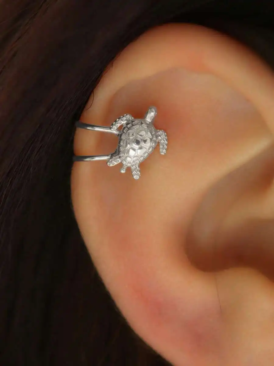 Minimalist Sea Turtle Clip-On Earring For Women Summer Beach Daily Party
Minimalist Sea Turtle Clip-On Earring For Women Summer Beach Daily Party