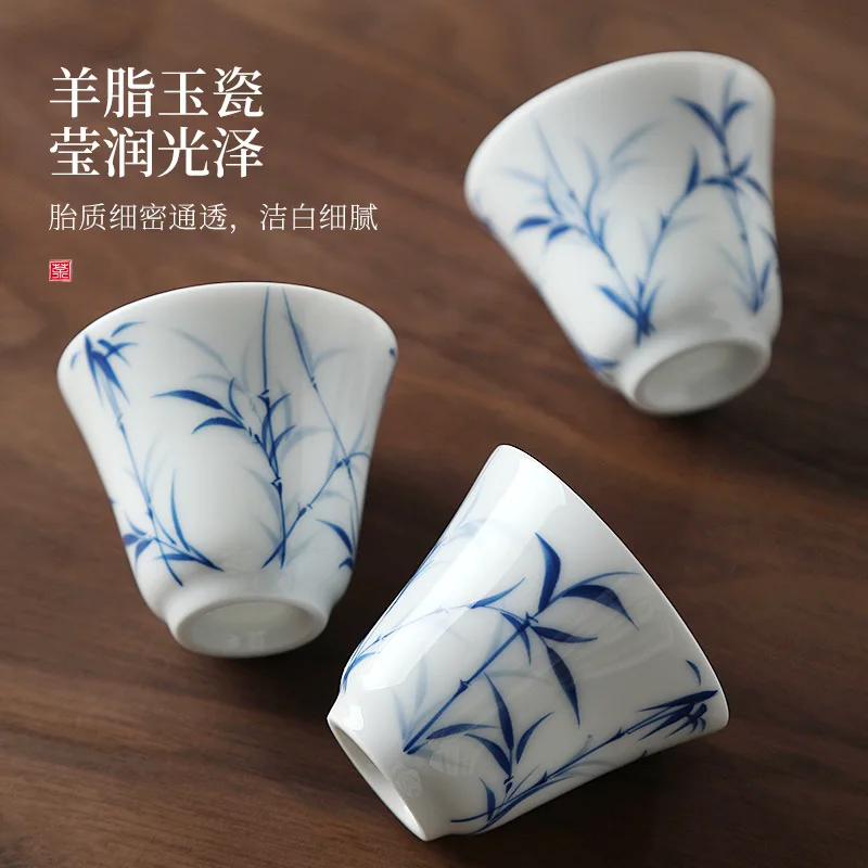 Household Tea Savoring Cup Hand Painted Bamboo Leaf Blue and White Porcelain Individual Single High Temperature Resistant Small
Household Tea Savoring Cup Hand Painted Bamboo Leaf Blue and White Porcelain Individual Single High Temperature Resistant Small