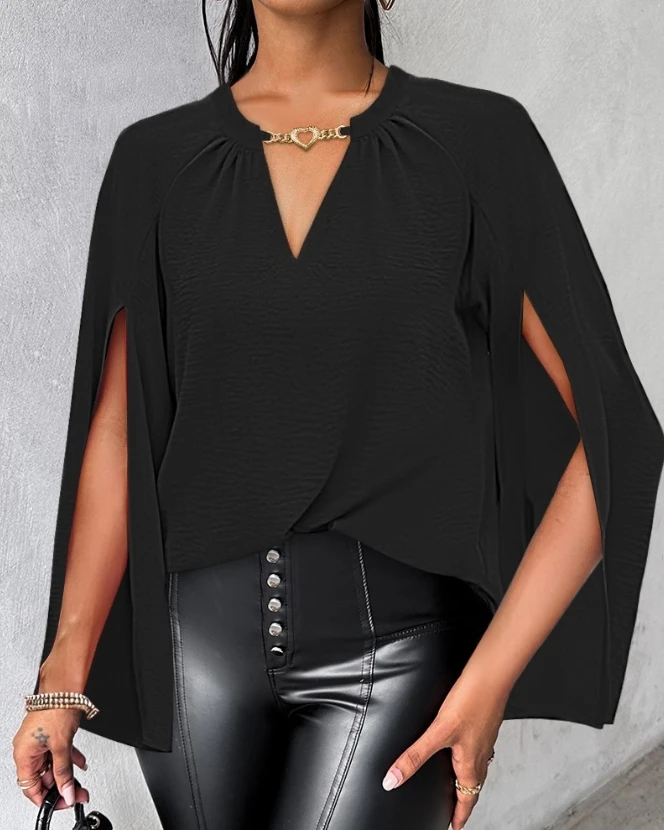 Hollow Heart Chain Decorative Cloak Sleeve Top New Hot Selling Split Long Sleeve New Casual Women's Wear
Hollow Heart Chain Decorative Cloak Sleeve Top New Hot Selling Split Long Sleeve New Casual Women's Wear