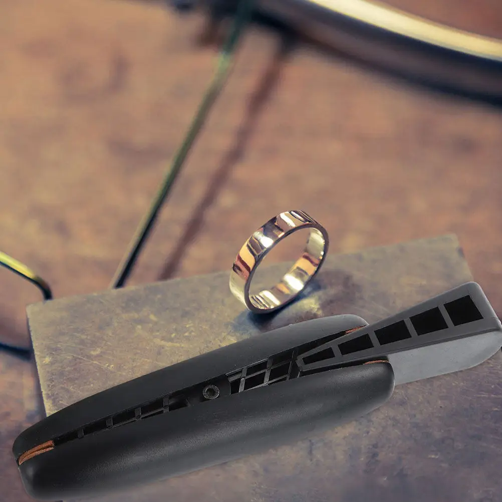 2 шт. Премиальные пластиковые зажимы-клинья для колец, для ремонта, полировки, изготовления ювелирных изделий, закрепки камней, гравировки, инструменты для DIY
2 шт. Премиальные пластиковые зажимы-клинья для колец, для ремонта, полировки, изготовления ювелирных изделий, закрепки камней, гравировки, инструменты для DIY