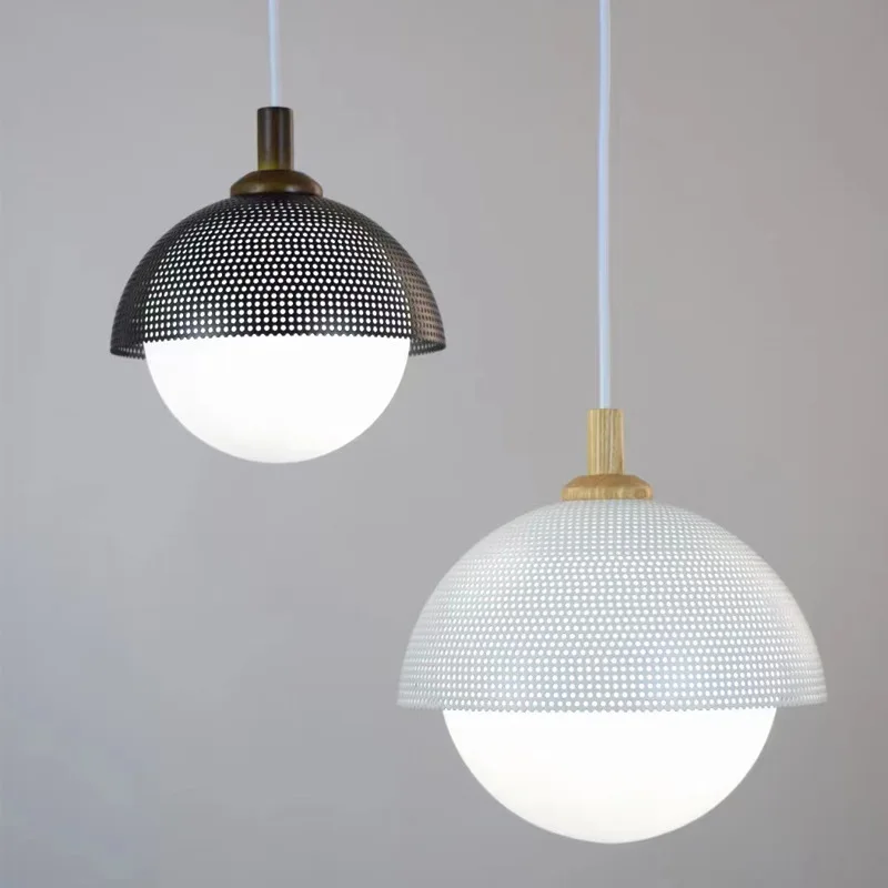 Creative and personalized industrial style restaurant chandelier, antique cream style bar table bedside lamp Nordic island table
Creative and personalized industrial style restaurant chandelier, antique cream style bar table bedside lamp Nordic island table