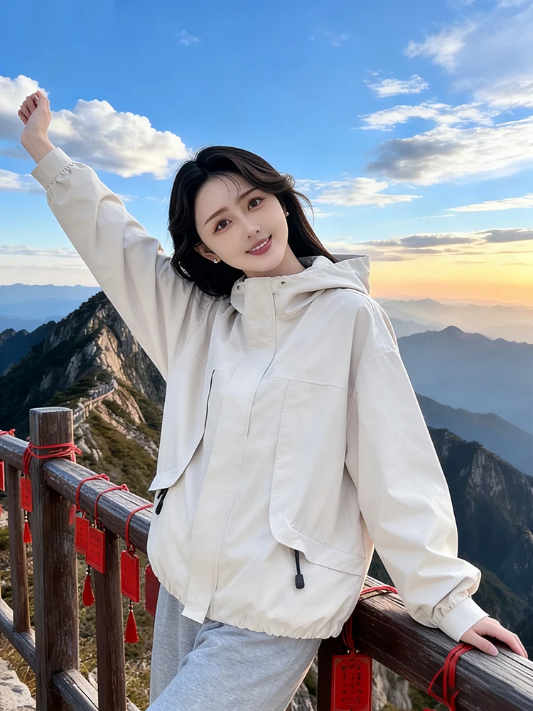 Американская женская весенняя куртка с капюшоном, модная, универсальная, стильная, для работы, с молнией, ветрозащитная
Американская женская весенняя куртка с капюшоном, модная, универсальная, стильная, для работы, с молнией, ветрозащитная