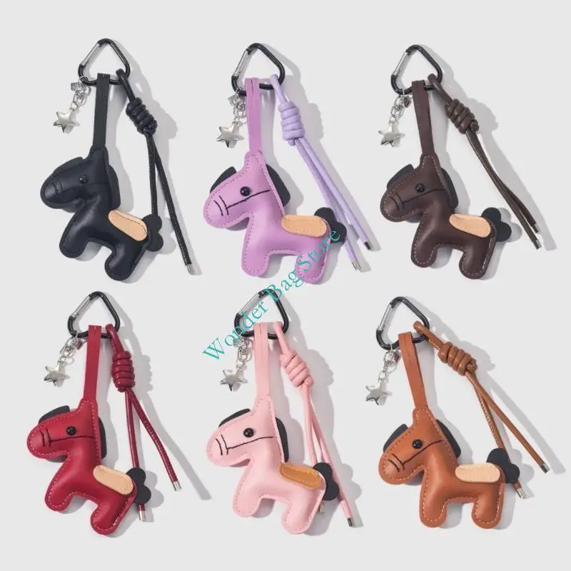 Легкая сумка из искусственной кожи, декоративная сумка с мультяшной лошадью, очаровательный брелок, удобный карманный переносной
Легкая сумка из искусственной кожи, декоративная сумка с мультяшной лошадью, очаровательный брелок, удобный карманный переносной