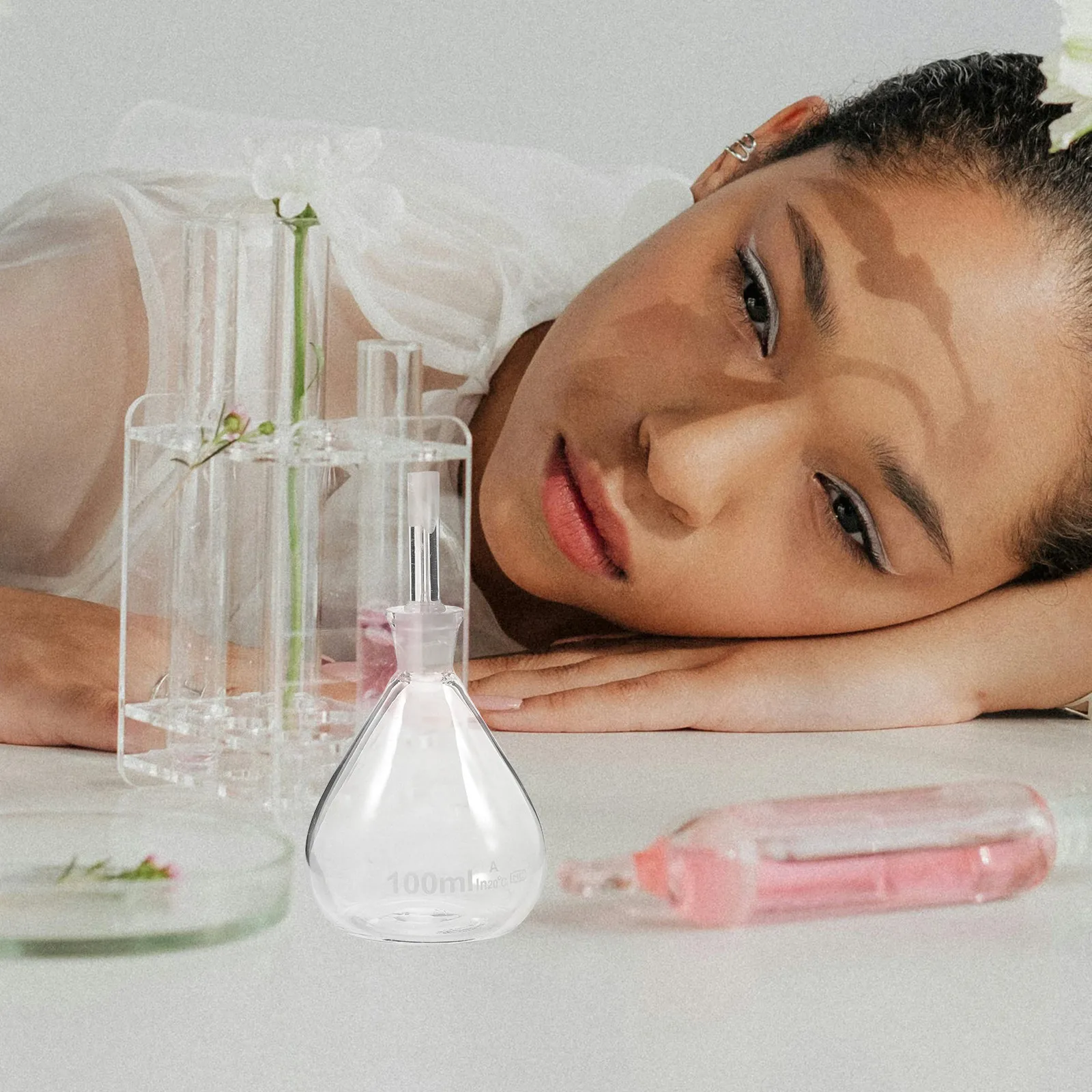 Laboratory Glass Pycnometer Glass Reagent Bottle Sturdy Stopper Liquid Storage Bottle Accurate Density Testing
Laboratory Glass Pycnometer Glass Reagent Bottle Sturdy Stopper Liquid Storage Bottle Accurate Density Testing