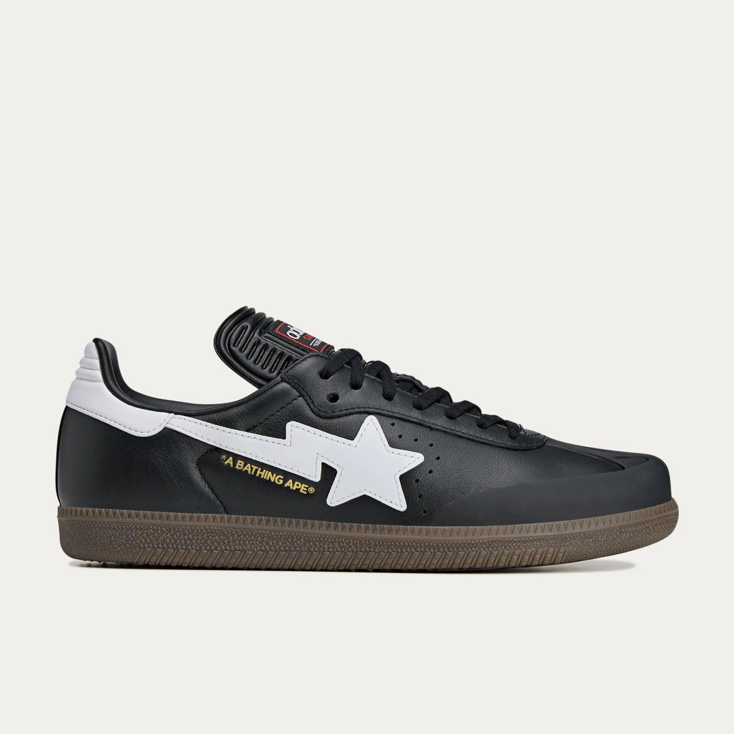 Кроссовки Adidas Authentic BAPE SAMBA для мужчин и женщин, классические повседневные спортивные кроссовки JR9246
Кроссовки Adidas Authentic BAPE SAMBA для мужчин и женщин, классические повседневные спортивные кроссовки JR9246
