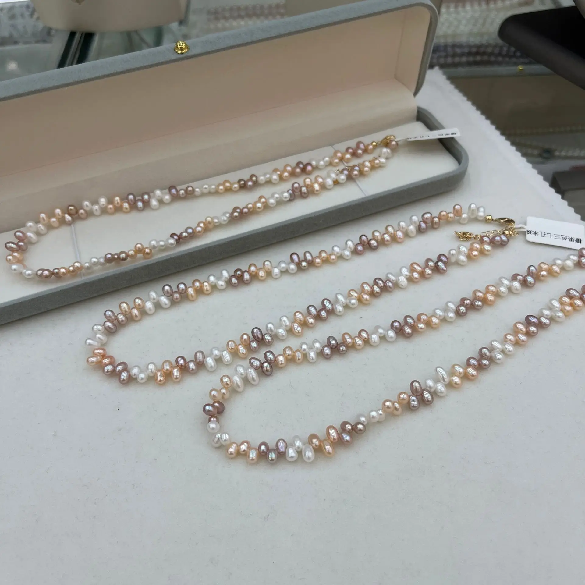 Multicolors Freshwater Pearl Necklace Double Row Irregularly Pearls for Women Collar Fashion Choker Short Chain Necklaces Gifts
Multicolors Freshwater Pearl Necklace Double Row Irregularly Pearls for Women Collar Fashion Choker Short Chain Necklaces Gifts