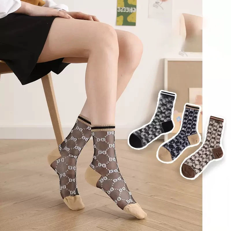 Women's Socks Spring Summer Breathable Crystal Socks Simple Fashion Trend Solid Color Socks Ultra Thin Lace Funny Sock Wholesale
Women's Socks Spring Summer Breathable Crystal Socks Simple Fashion Trend Solid Color Socks Ultra Thin Lace Funny Sock Wholesale