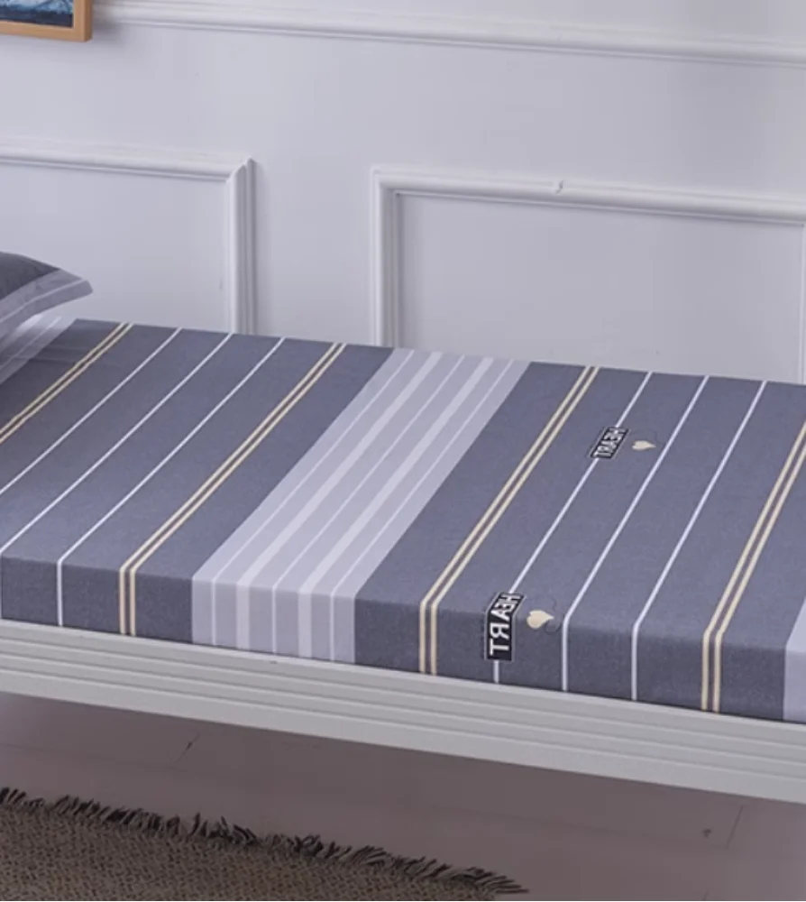 Solid color mattress protective cover for autumn and winter, single piece, elastic and warm bed sheet, bed cover
Solid color mattress protective cover for autumn and winter, single piece, elastic and warm bed sheet, bed cover