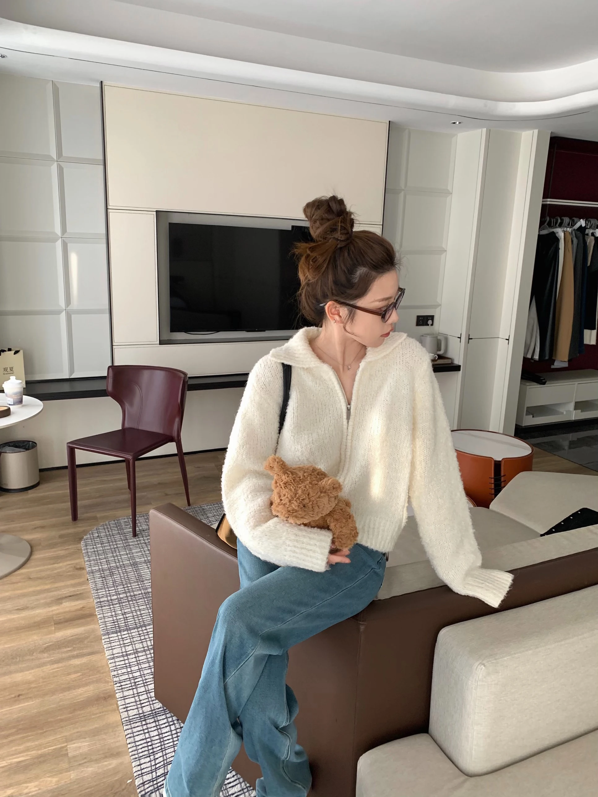 Женский модный кардиган Amore Casual Sweet Sister из альпаки, молочно-белый, осенне-зимний, премиум-класса
Женский модный кардиган Amore Casual Sweet Sister из альпаки, молочно-белый, осенне-зимний, премиум-класса